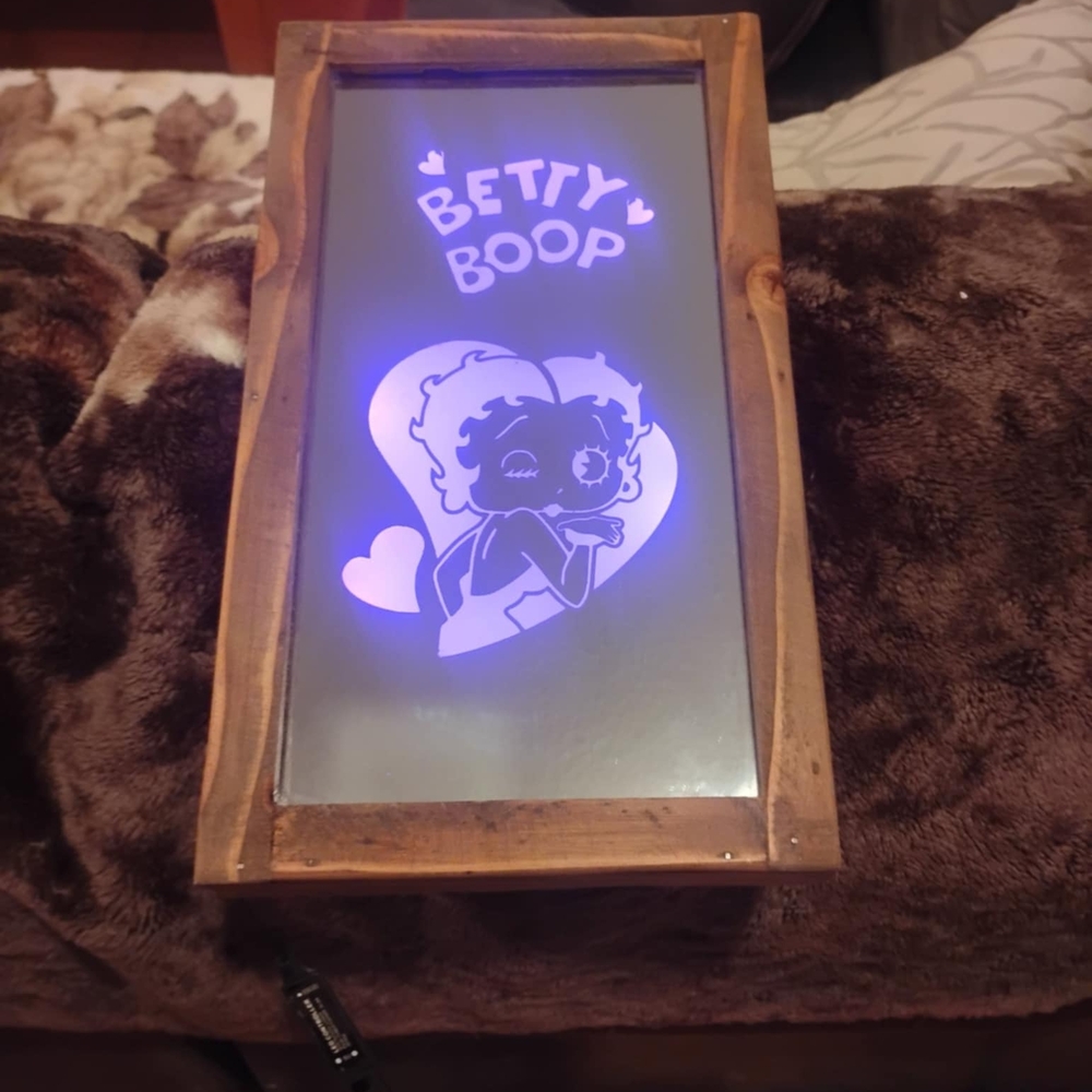 Betty Boop Illuminated Wall Mirror
